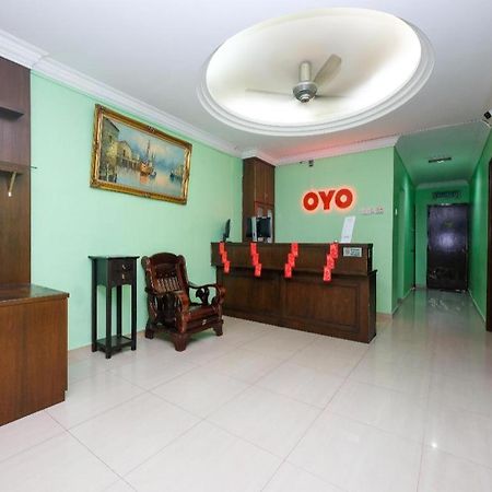 Oyo 89759 Gold Jerantut Hotel Exterior photo